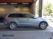 ✅ 2015 Mercedes-Benz GL 450 • VIN: 4JGDF6EE3FA562156 • Lot: 42630928. Wystawiony na IAAI z przebiegiem 174 218 mil. Bezpłatny archiwum sprzedaży aukcyjnych z USA i szczegółowy raport historii pojazdu na DreamBid. Zdjęcie 13.