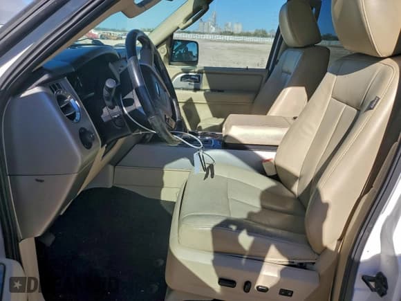 ✅ 2015 Ford Expedition Max Limited • VIN: 1FMJK1KT0FEF26096 • Lot: 93602795. Listed on Copart with 143,017 mi. Free auction sales archive from the USA and detailed vehicle history report at DreamBid. Image 7.