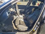 ✅ 2007 BMW 3 Series 335i • VIN: WBAVB73557VF50372 • Лот: 93662355. Опубликован ранее на Copart с пробегом 200 212 миль. Бесплатный доступ к архиву аукционных продаж из США и подробный отчёт об истории автомобиля на DreamBid. Изображение 7.