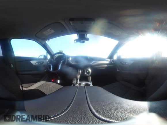 2021 Chevrolet Blazer LT z VIN 3GNKBHR42MS587363, wystawiony jako IAAI lot #42775430 z przebiegiem 60 610 mil mil oraz . Historia ofert i sprzedaży dostępna na DreamBid. Obrazek 19.