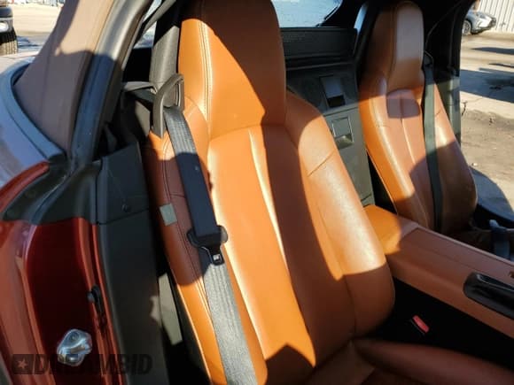 ✅ 2006 Mazda MX-5 Miata Grand Touring • VIN: JM1NC25F660122876 • Lot: 81297654. Wystawiony na Copart z przebiegiem 120 397 mil. Bezpłatny archiwum sprzedaży aukcyjnych z USA i szczegółowy raport historii pojazdu na DreamBid. Zdjęcie 10.