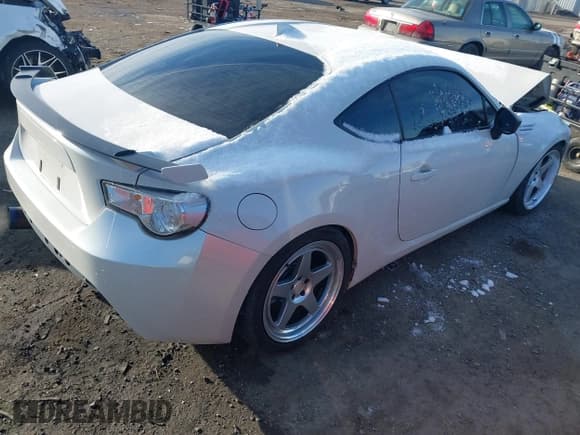 ✅ 2018 Subaru BRZ Limited • VIN: JF1ZCAC12J9603527 • Лот: 41395003. Опубликован ранее на IAAI с пробегом 66 418 миль. Бесплатный доступ к архиву аукционных продаж из США и подробный отчёт об истории автомобиля на DreamBid. Изображение 4.