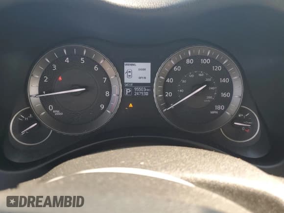 ✅ 2015 Infiniti Q70 • VIN: JN1BY1AR7FM561000 • Lot: 62466625. Wystawiony na Copart z przebiegiem 95 503 mil. Bezpłatny archiwum sprzedaży aukcyjnych z USA i szczegółowy raport historii pojazdu na DreamBid. Zdjęcie 9.