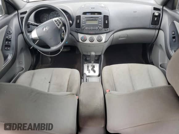 2010 Hyundai Elantra GLS z VIN KMHDU4AD0AU994704, wystawiony jako Copart lot #72413114 z przebiegiem 199 905 mil mil oraz Szkoda całkowita • Salvage title. Historia ofert i sprzedaży dostępna na DreamBid. Obrazek 8.