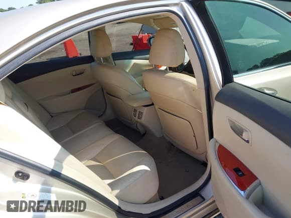 ✅ 2012 Lexus ES 330 • VIN: JTHBK1EG8C2508531 • Лот: 43209828. Опубликован ранее на IAAI с пробегом 200 177 миль. Бесплатный доступ к архиву аукционных продаж из США и подробный отчёт об истории автомобиля на DreamBid. Изображение 8.