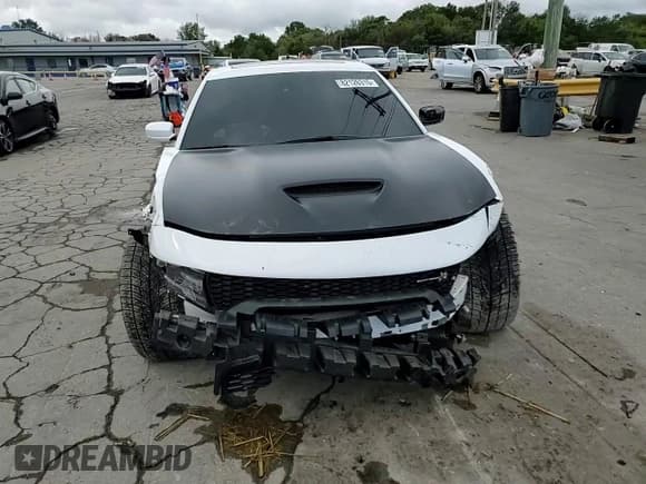 ✅ 2020 Dodge Charger Scat Pack Widebody • VIN: 2C3CDXGJ2LH185651 • Лот: 82126315. Опубликован ранее на Copart с пробегом 38 465 миль. Бесплатный доступ к архиву аукционных продаж из США и подробный отчёт об истории автомобиля на DreamBid. Изображение 14.