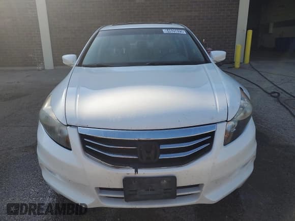 ✅ 2012 Honda Accord EX-L • VIN: 1HGCP3F82CA007197 • Lot: 84625025. Listed on Copart with Not provided. Free auction sales archive from the USA and detailed vehicle history report at DreamBid. Image 5.