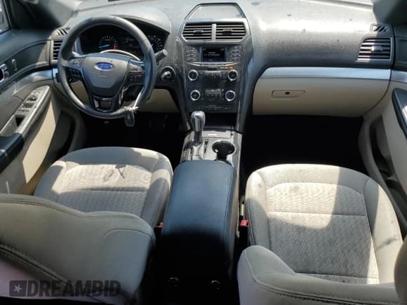 ✅ 2019 Ford Explorer • VIN: 1FM5K7B80KGA42167 • Lot: 65078945. Wystawiony na Copart z przebiegiem 105 751 mil. Bezpłatny archiwum sprzedaży aukcyjnych z USA i szczegółowy raport historii pojazdu na DreamBid. Zdjęcie 8.