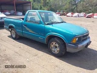 ✅ 1994 Chevrolet S-10 • VIN: 1GCCS14Z1R8145424 • Лот: 43271271. Опубликован ранее на IAAI с пробегом 170 433 миль. Бесплатный доступ к архиву аукционных продаж из США и подробный отчёт об истории автомобиля на DreamBid. Изображение 1.