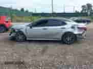 2020 Toyota Camry Hybrid LE z VIN 4T1C31AK4LU542396, wystawiony jako IAAI lot #42987539 z przebiegiem 58 172 mil mil oraz . Historia ofert i sprzedaży dostępna na DreamBid. Obrazek 14.