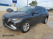 ✅ 2022 Hyundai Tucson SEL • VIN: 5NMJB3AE1NH150569 • Lot: 63420934. Wystawiony na Copart z przebiegiem 16 941 mil. Bezpłatny archiwum sprzedaży aukcyjnych z USA i szczegółowy raport historii pojazdu na DreamBid. Zdjęcie 1.