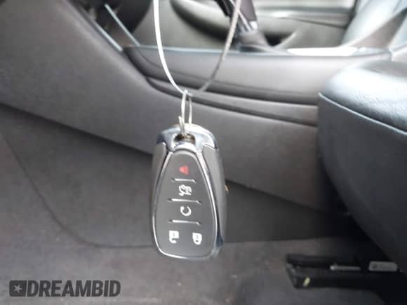 2016 Chevrolet Malibu LT z VIN 1G1ZE5ST6GF228789, wystawiony jako IAAI lot #43363838 z przebiegiem 107 044 mil mil oraz . Historia ofert i sprzedaży dostępna na DreamBid. Obrazek 11.