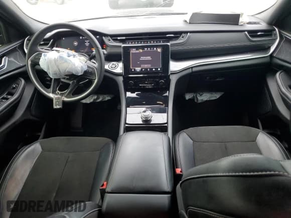 ✅ 2023 Jeep Grand Cherokee Altitude • VIN: 1C4RJGAG5P8714176 • Lot: 59681575. Listed on Copart with 11,527 mi. Free auction sales archive from the USA and detailed vehicle history report at DreamBid. Image 8.