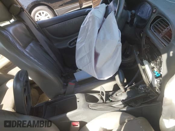 ✅ 2000 Oldsmobile Alero GLS • VIN: 1G3NF52E0YC306443 • Lot: 43438895. Wystawiony na IAAI z przebiegiem Nie podano. Bezpłatny archiwum sprzedaży aukcyjnych z USA i szczegółowy raport historii pojazdu na DreamBid. Zdjęcie 5.