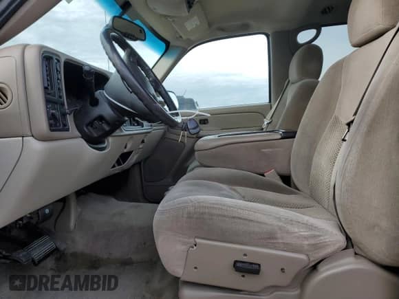 2006 Chevrolet Tahoe Z71 z VIN 1GNEK13Z36R162474, wystawiony jako Copart lot #90958735 z przebiegiem 308 673 mil mil oraz Czysty tytuł • Clean title. Historia ofert i sprzedaży dostępna na DreamBid. Obrazek 7.