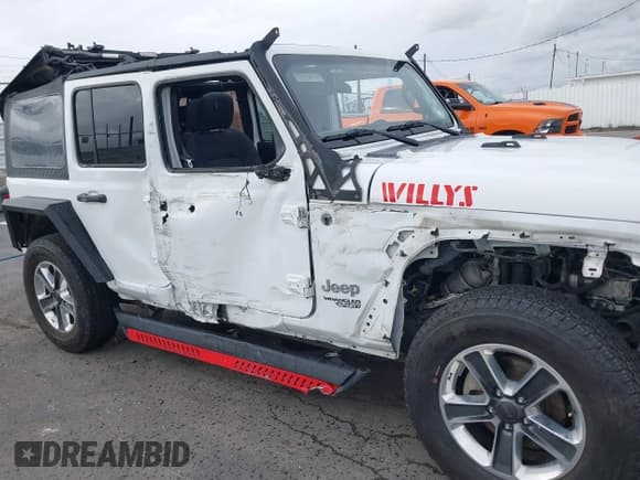 ✅ 2019 Jeep Wrangler Unlimited Sport S • VIN: 1C4HJXDG5KW529072 • Lot: 43676971. Listed on IAAI with 106,783 mi. Free auction sales archive from the USA and detailed vehicle history report at DreamBid. Image 6.