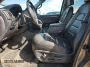 ✅ 2002 Ford Explorer XLT • VIN: 1FMZU73W52UC34288 • Lot: 82354045. Wystawiony na Copart z przebiegiem 71 903 mil. Bezpłatny archiwum sprzedaży aukcyjnych z USA i szczegółowy raport historii pojazdu na DreamBid. Zdjęcie 7.