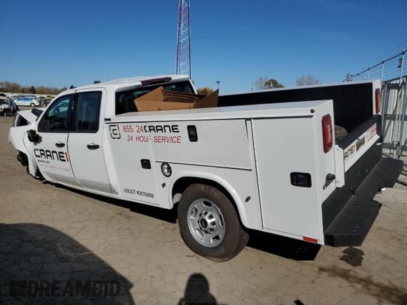 ✅ 2024 Chevrolet Silverado 2500HD • VIN: 1GB5WLE73RF292317 • Lot: 76949084. Wystawiony na Copart z przebiegiem 62 mil. Bezpłatny archiwum sprzedaży aukcyjnych z USA i szczegółowy raport historii pojazdu na DreamBid. Zdjęcie 2.
