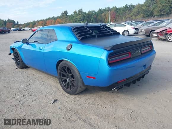 2015 Dodge Challenger R/T Plus z VIN 2C3CDZBT9FH804335, wystawiony jako IAAI lot #43386188 z przebiegiem 42 915 mil mil oraz . Historia ofert i sprzedaży dostępna na DreamBid. Obrazek 3.