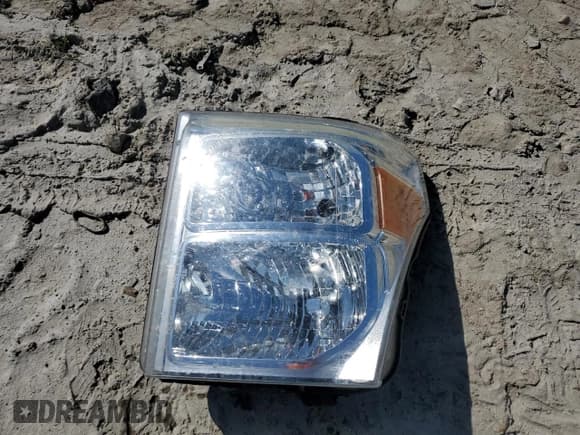 ✅ 2015 Ford F-250 XLT • VIN: 1FT7X2B66FEA67351 • Лот: 82068095. Опубликован ранее на Copart с пробегом 185 445 миль. Бесплатный доступ к архиву аукционных продаж из США и подробный отчёт об истории автомобиля на DreamBid. Изображение 12.