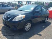 ✅ 2013 Nissan Versa S Plus • VIN: 3N1CN7AP1DL842537 • Lot: 42734742. Wystawiony na IAAI z przebiegiem 138 908 mil. Bezpłatny archiwum sprzedaży aukcyjnych z USA i szczegółowy raport historii pojazdu na DreamBid. Zdjęcie 2.