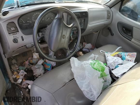 ✅ 1995 Mazda B-Series • VIN: 4F4CR12AXSTM24907 • Lot: 50327965. Listed on Copart with 207,768 mi. Free auction sales archive from the USA and detailed vehicle history report at DreamBid. Image 8.