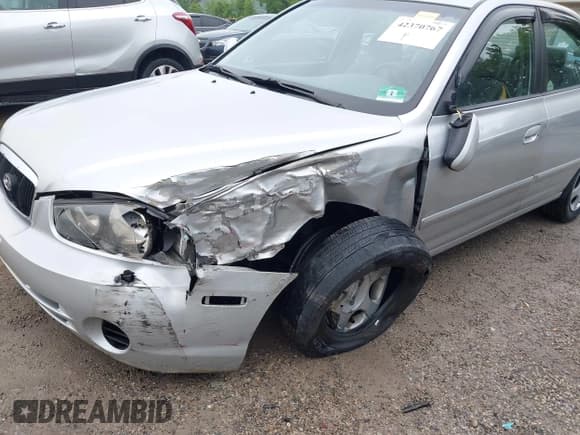 ✅ 2003 Hyundai Elantra GLS • VIN: KMHDN45D03U564214 • Lot: 42370767. Wystawiony na IAAI z przebiegiem 87 124 mil. Bezpłatny archiwum sprzedaży aukcyjnych z USA i szczegółowy raport historii pojazdu na DreamBid. Zdjęcie 6.