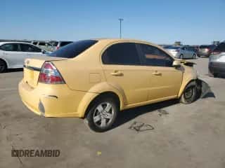 2007 Chevrolet Aveo LS z VIN KL1TD56697B146302, wystawiony jako Copart lot #83475204 z przebiegiem Nie podano mil oraz Szkoda całkowita • Salvage title. Historia ofert i sprzedaży dostępna na DreamBid. Obrazek 3.