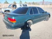 ✅ 1993 Honda Accord LX • VIN: JHMCB7658PC021835 • Lot: 43885829. Listed on IAAI with 194,460 mi. Free auction sales archive from the USA and detailed vehicle history report at DreamBid. Image 4.