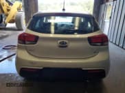 ✅ 2020 Kia Rio S • VIN: 3KPA25ADXLE260804 • Лот: 80993755. Опубликован ранее на Copart с пробегом 12 928 миль. Бесплатный доступ к архиву аукционных продаж из США и подробный отчёт об истории автомобиля на DreamBid. Изображение 6.