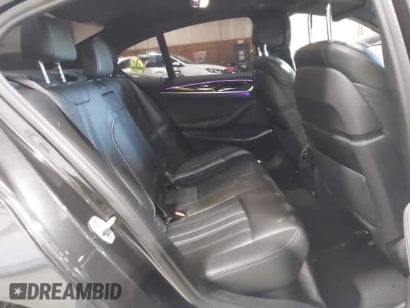 ✅ 2018 BMW 5 Series 530i xDrive • VIN: WBAJA7C50JWA72185 • Lot: 42404293. Listed on IAAI with 56,157 mi. Free auction sales archive from the USA and detailed vehicle history report at DreamBid. Image 8.