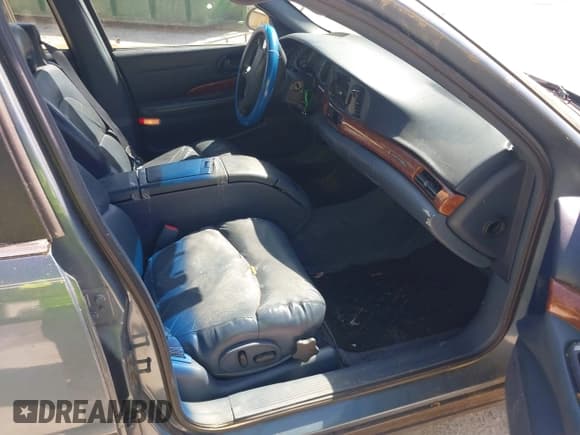 ✅ 2000 Buick LeSabre Limited • VIN: 1G4HR54K5YU127540 • Lot: 42048538. Listed on IAAI with 194,645 mi. Free auction sales archive from the USA and detailed vehicle history report at DreamBid. Image 5.