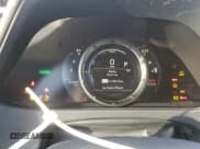 ✅ 2022 Lexus UX 250h F Sport • VIN: JTHE9JBHXN2057983 • Лот: 46143515. Опубликован ранее на Copart с пробегом 27 367 миль. Бесплатный доступ к архиву аукционных продаж из США и подробный отчёт об истории автомобиля на DreamBid. Изображение 9.