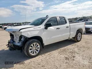 ✅ 2025 Chevrolet Silverado 1500 Custom • VIN: 1GCRABEK0SZ237693 • Лот: 68379305. Опубликован ранее на Copart с пробегом 2 090 миль. Бесплатный доступ к архиву аукционных продаж из США и подробный отчёт об истории автомобиля на DreamBid. Изображение 1.