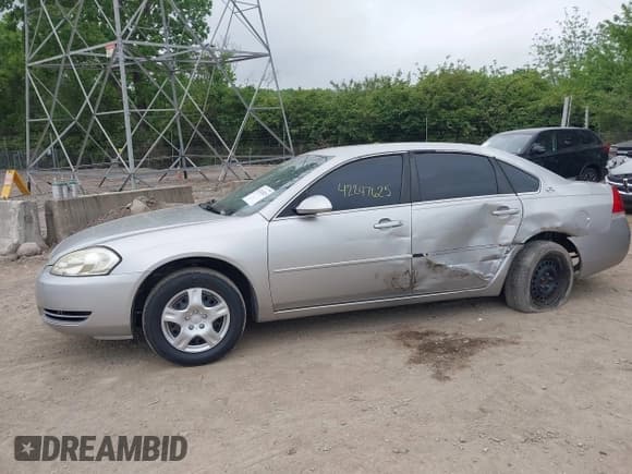 ✅ 2006 Chevrolet Impala LS • VIN: 2G1WB58K069312611 • Lot: 42247625. Listed on IAAI with 233,291 mi. Free auction sales archive from the USA and detailed vehicle history report at DreamBid. Image 6.