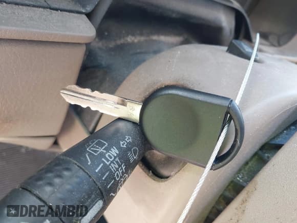 ✅ 2002 Mercury Mountaineer • VIN: 4M2ZU66E82ZJ27704 • Lot: 41400772. Listed on IAAI with 196,394 mi. Free auction sales archive from the USA and detailed vehicle history report at DreamBid. Image 11.