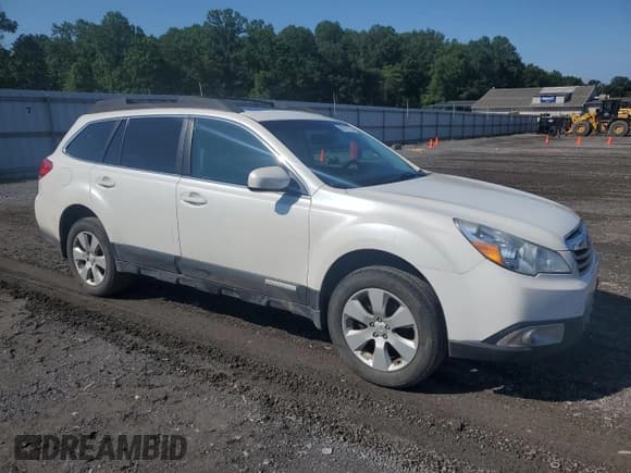 ✅ 2011 Subaru Outback Premium • VIN: 4S4BRBGC9B1447090 • Лот: 58747725. Опубликован ранее на Copart с пробегом 200 925 миль. Бесплатный доступ к архиву аукционных продаж из США и подробный отчёт об истории автомобиля на DreamBid. Изображение 4.