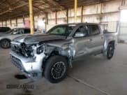 ✅ 2025 Toyota Tacoma SR5 • VIN: 3TMKB5FN5SM037807 • Lot: 80447115. Wystawiony na Copart z przebiegiem 3 836 mil. Bezpłatny archiwum sprzedaży aukcyjnych z USA i szczegółowy raport historii pojazdu na DreamBid. Zdjęcie 1.