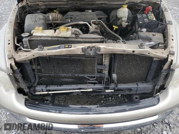 ✅ 2004 Dodge 1500 SLT • VIN: 1D7HA18D54S771552 • Лот: 82744675. Опубликован ранее на Copart с пробегом 360 871 миль. Бесплатный доступ к архиву аукционных продаж из США и подробный отчёт об истории автомобиля на DreamBid. Изображение 11.