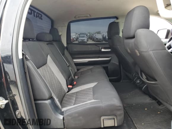 ✅ 2014 Toyota Tundra SR5 • VIN: 5TFDM5F14EX051518 • Lot: 76700424. Listed on Copart with 157,451 mi. Free auction sales archive from the USA and detailed vehicle history report at DreamBid. Image 10.