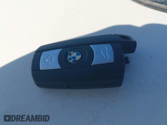 ✅ 2011 BMW X5 35i • VIN: 5UXZV4C58BL405627 • Lot: 43635473. Wystawiony na IAAI z przebiegiem 83 889 mil. Bezpłatny archiwum sprzedaży aukcyjnych z USA i szczegółowy raport historii pojazdu na DreamBid. Zdjęcie 11.