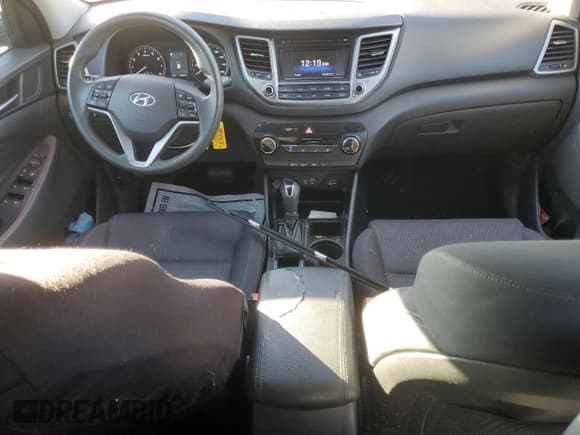 ✅ 2017 Hyundai Tucson SE • VIN: KM8J23A43HU262807 • Lot: 82680055. Wystawiony na Copart z przebiegiem 160 427 mil. Bezpłatny archiwum sprzedaży aukcyjnych z USA i szczegółowy raport historii pojazdu na DreamBid. Zdjęcie 8.