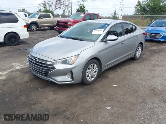✅ 2020 Hyundai Elantra SE • VIN: 5NPD74LF6LH561038 • Lot: 43349622. Listed on IAAI with 88,490 mi. Free auction sales archive from the USA and detailed vehicle history report at DreamBid. Image 2.