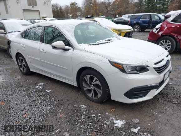 ✅ 2021 Subaru Legacy Premium • VIN: 4S3BWAC60M3017950 • Lot: 43638089. Wystawiony na IAAI z przebiegiem 58 126 mil. Bezpłatny archiwum sprzedaży aukcyjnych z USA i szczegółowy raport historii pojazdu na DreamBid. Zdjęcie 1.
