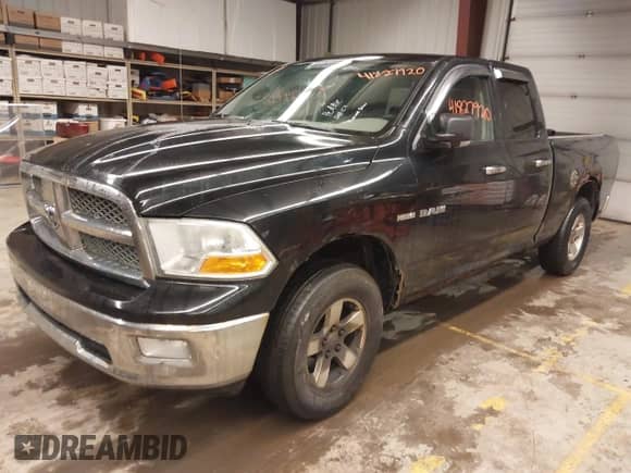 2009 Dodge 1500 SLT с VIN 1D3HV18T09S823240, выставлен на аукционе IAAI как лот 41827920 с пробегом 179 843 миль миль и . История ставок и продаж доступна на DreamBid. Изображение 2.