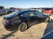 ✅ 2024 Lexus ES 300h Luxury • VIN: 58AEA1C1XRU041873 • Лот: 42297395. Опубликован ранее на Copart с пробегом 6 755 миль. Бесплатный доступ к архиву аукционных продаж из США и подробный отчёт об истории автомобиля на DreamBid. Изображение 3.