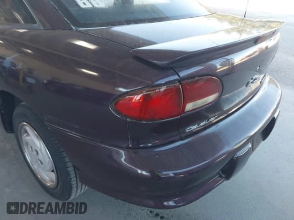 ✅ 1997 Chevrolet Cavalier RS • VIN: 1G1JC124XVM129261 • Лот: 43907760. Опубликован ранее на IAAI с пробегом 165 503 миль. Бесплатный доступ к архиву аукционных продаж из США и подробный отчёт об истории автомобиля на DreamBid. Изображение 6.
