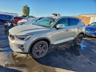 ✅ 2024 Volvo XC40 Core Bright Theme • VIN: YV4L12UK3R2343868 • Lot: 96527255. Listed on Copart with 50,133 mi. Free auction sales archive from the USA and detailed vehicle history report at DreamBid. Image 1.