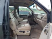 ✅ 2002 Ford Excursion XLT • VIN: 1FMSU41F12EB48358 • Лот: 42393292. Опубликован ранее на IAAI с пробегом 200 377 миль. Бесплатный доступ к архиву аукционных продаж из США и подробный отчёт об истории автомобиля на DreamBid. Изображение 5.