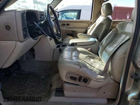 ✅ 2002 Chevrolet Tahoe Z71 • VIN: 1GNEK13ZX2R310095 • Lot: 85314915. Wystawiony na Copart z przebiegiem 239 094 mil. Bezpłatny archiwum sprzedaży aukcyjnych z USA i szczegółowy raport historii pojazdu na DreamBid. Zdjęcie 7.